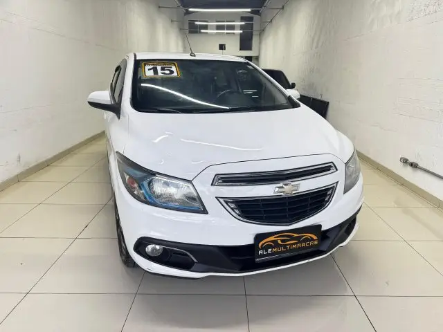 Carro Chevrolet Onix 2015 1.4 LTZ SPE/4