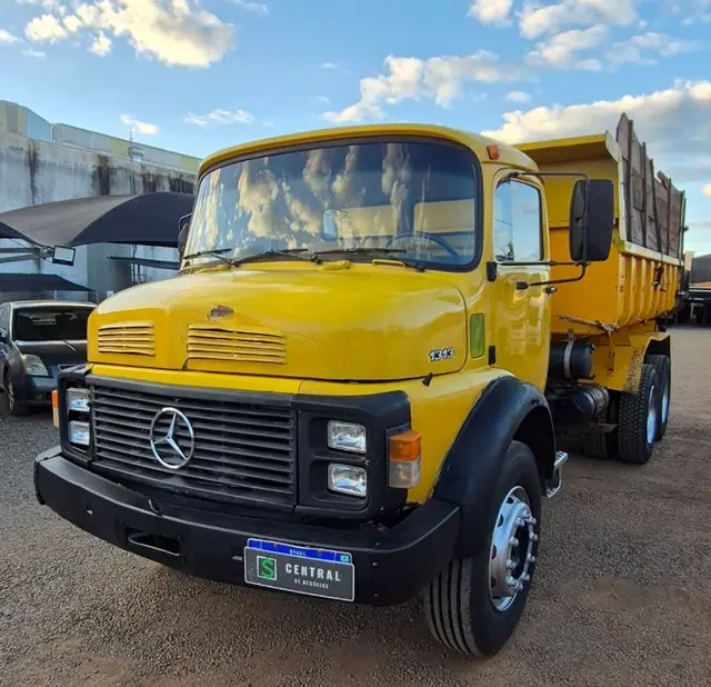 Carro Mercedes-Benz L 1981 1113