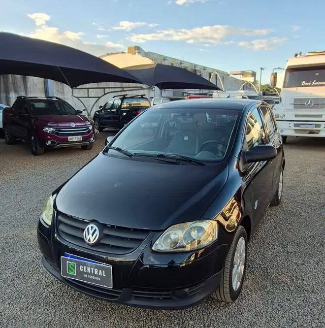 Carro Volkswagen Fox 2009 Route 1.6 8V (Flex)