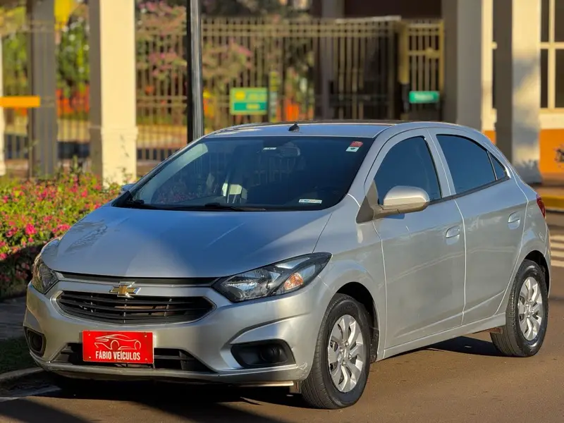 Chevrolet Onix 1.0 LT SPE/4
