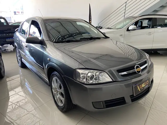 Carro Chevrolet Astra Hatch 2011 Advantage 2.0 (Flex)