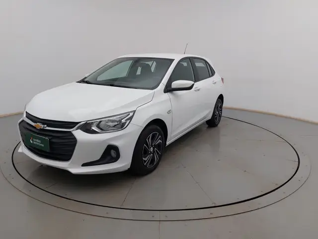 Carro Chevrolet Onix Plus 2024 LT 1.0