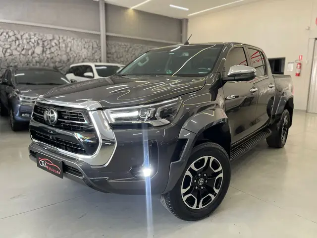 Carro Toyota Hilux Cabine Dupla 2024 SRX 4x4 2.8 Diesel