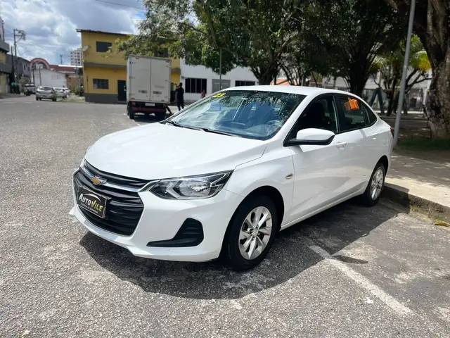 Carro Chevrolet Onix Plus 2023 LT 1.0