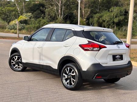 Kicks 1.6 S CVT (Flex)