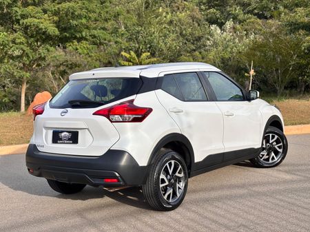 Kicks 1.6 S CVT (Flex)