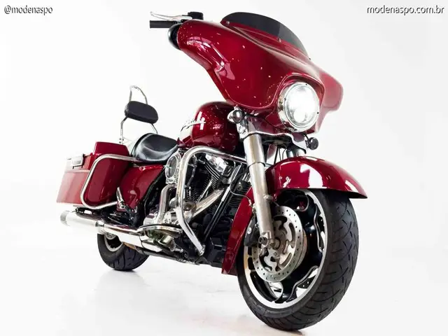 Carro Harley-Davidson Street Glide 2013 FLHX