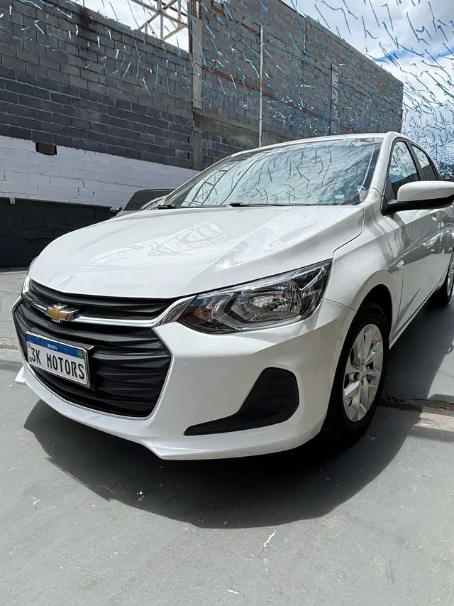 Carro Chevrolet Onix 2023 LT 1.0