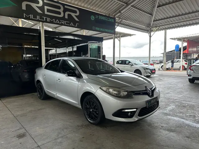 Carro Renault Fluence 2017 Sed. Dyn. Plus 2.0 16V FLEX (Aut.)