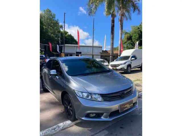 Carro Honda Civic 2014 New  LXS 1.8 16V i-VTEC (Flex)