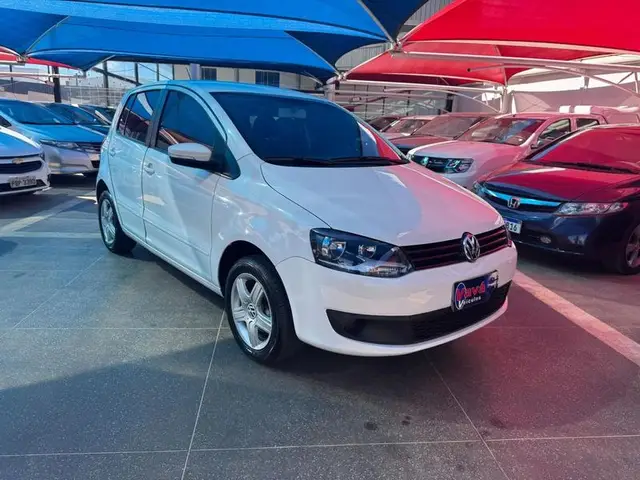 Carro Volkswagen Fox 2013 1.6 VHT (Flex)