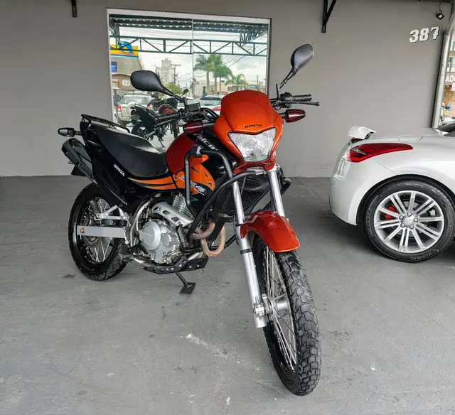 Carro Honda NX 4 Falcon 2000 400