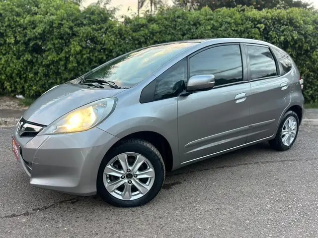 Carro Honda Fit 2013 LX 1.4 (flex)