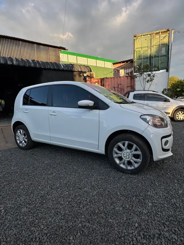 Carro Volkswagen Up! 2015 1.0 12v E-Flex high up!