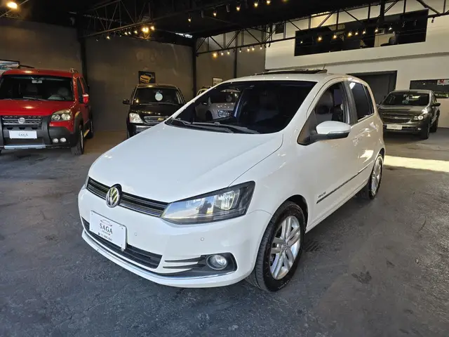 Carro Volkswagen Fox 2016 1.6 16v MSI Highline I-Motion (Flex)