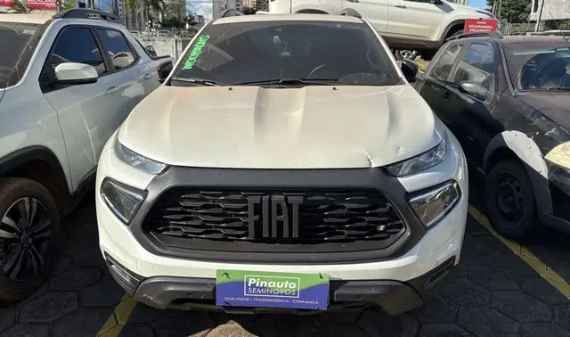 Carro Fiat Toro 2023 Volcano 1.3