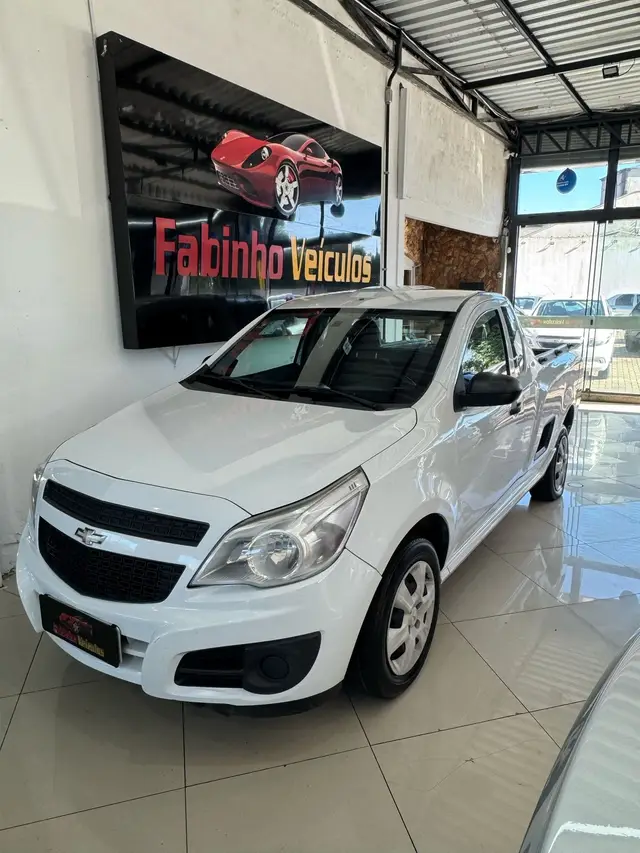 Carro Chevrolet Montana 2018 LS 1.4 (Flex)