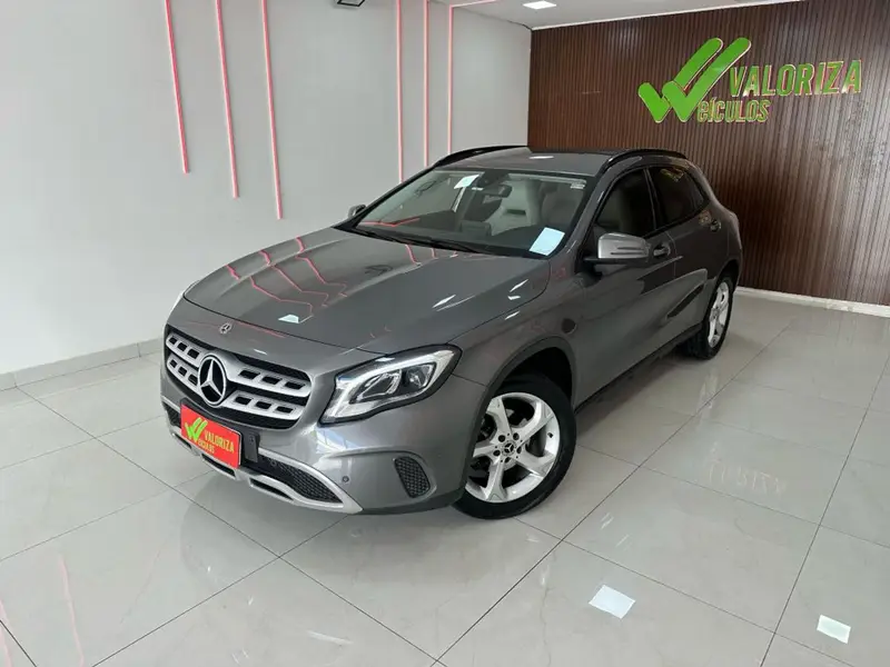 Mercedes-Benz GLA 200 1.6 Advance