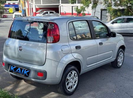 Uno Vivace Celeb. 1.0 8V (Flex) 4p