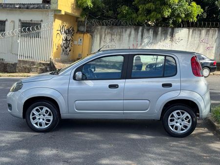 Uno Vivace Celeb. 1.0 8V (Flex) 4p