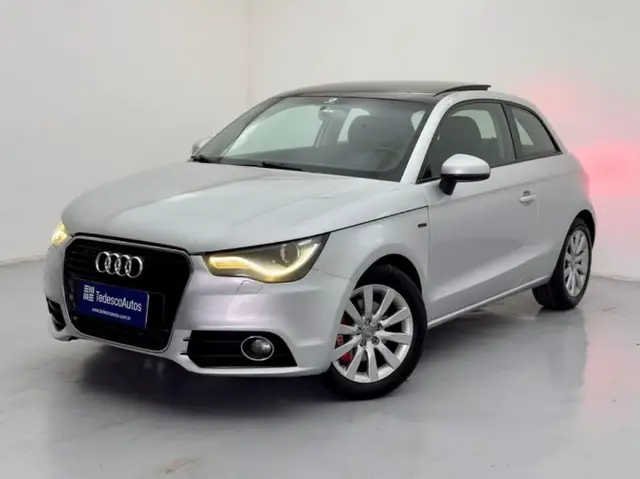 Carro Audi A1 2011 1.4 TFSI Attraction S Tronic