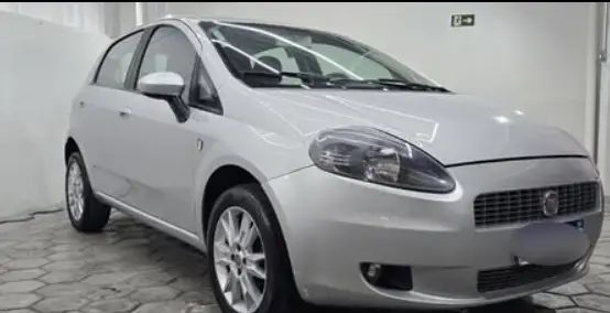 Carro Fiat Punto 2012 Attractive 1.4 (Flex)