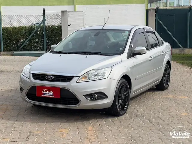 Carro Ford Focus Sedan 2013 GLX 2.0 16V (Flex)
