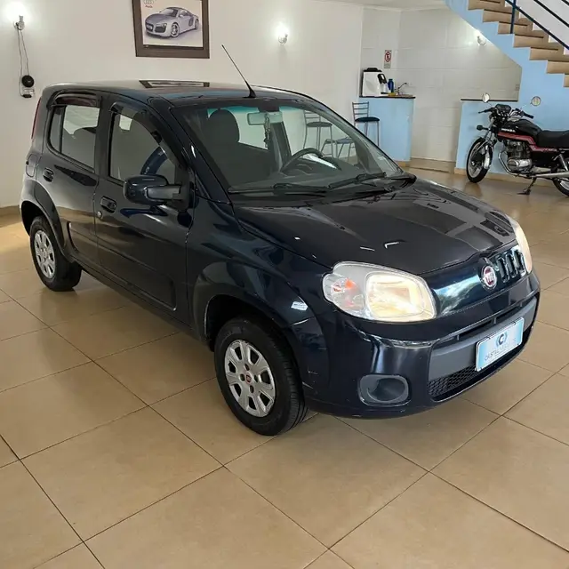 Carro Fiat Uno 2011 Vivace 1.0 8V (Flex) 4p