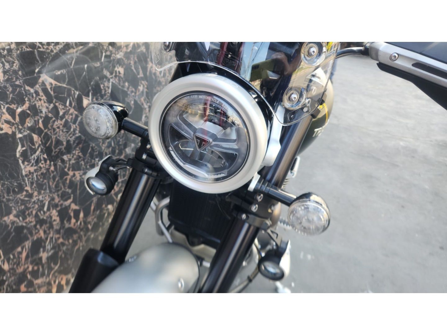 Triumph Scrambler 900