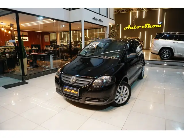 Carro Volkswagen Fox 2009 1.0 8V (Flex) 4p