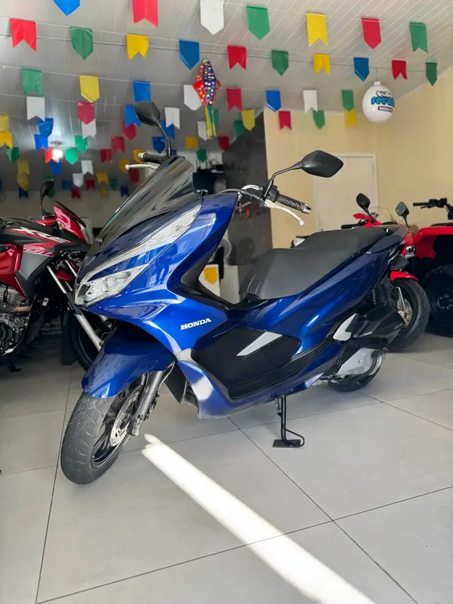 Carro Honda PCX 150 2021 DLX ABS
