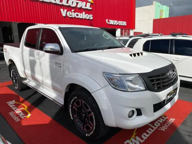 Carro Toyota Hilux Cabine Dupla 2015 Hilux 3.0 TDI 4x4 CD SRV (Diesel)