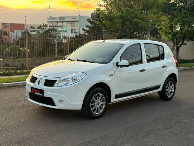 Carro Renault Sandero 2011 Expression 1.0 16V (flex)