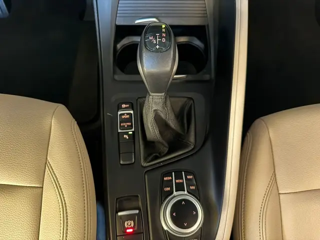 Carro BMW X1 2022 sDrive20i 2.0 Turbo (Aut.)