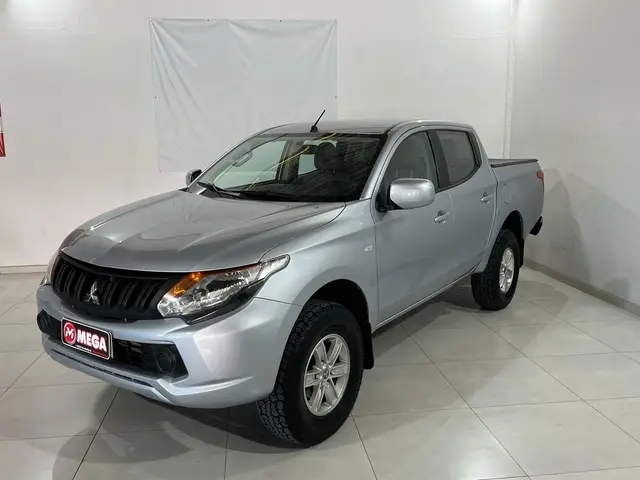 Carro Mitsubishi L200 Triton Sport 2022 HPE 2.4 DID-H 4x4 (Aut)
