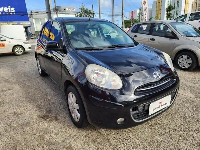 Carro Nissan March 2014 1.0 16V (Flex)