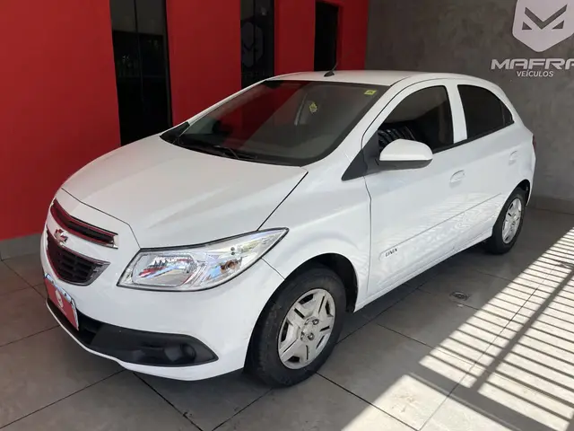 Carro Chevrolet Onix 2013 1.0 LT SPE/4
