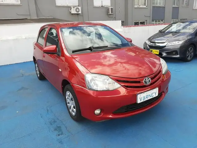 Carro Toyota Etios 2015 X 1.3 (Flex)