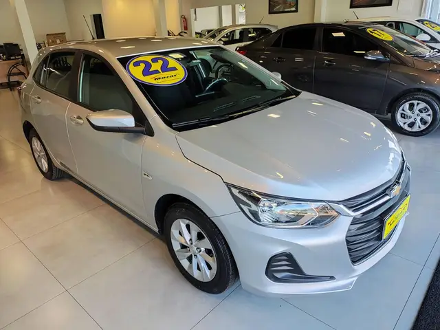 Carro Chevrolet Onix 2022 LT 1.0