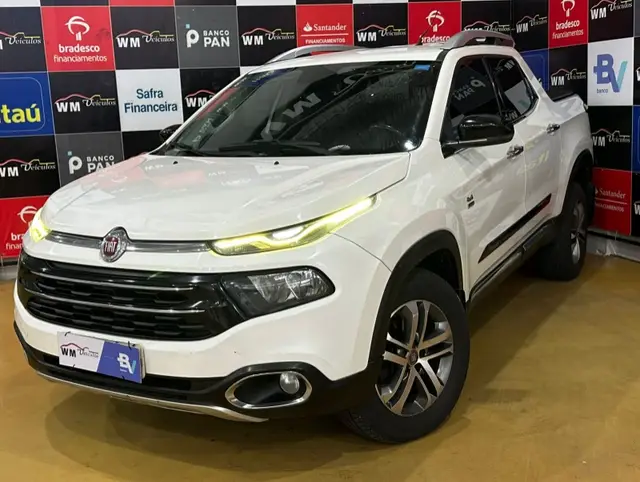 Carro Fiat Toro 2018 Volcano 2.0 diesel AT9 4x4