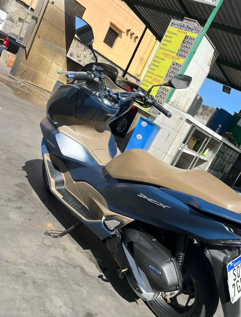 Honda PCX 160 DLX ABS