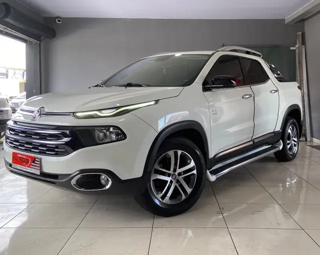 Carro Fiat Toro 2018 Volcano 2.0 diesel AT9 4x4