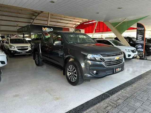 Carro Chevrolet S10 Cabine Dupla 2017 S10 2.5 ECOTEC SIDI Advantage 4x2 (Cabine Dupla)