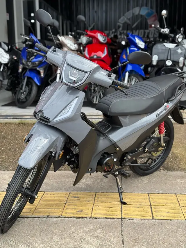 Carro Shineray Phoenix 50 2025 49 cc