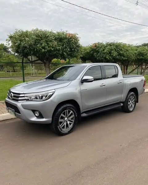 Carro Toyota Hilux Cabine Dupla 2017 Hilux 2.8 16v TDI SRV CD 4x4 (Aut)