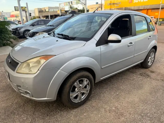 Carro Ford Fiesta Hatch 2010 1.6 (Flex)