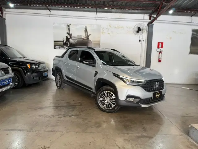 Carro Fiat Strada 2023 Ranch 1.3 Flex 8V CD Aut.