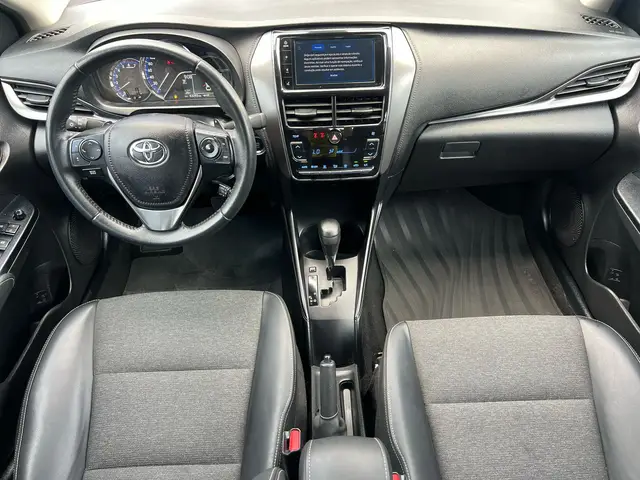 Carro Toyota Yaris Sedan 2023 XS 1.5 (Flex) (Aut)