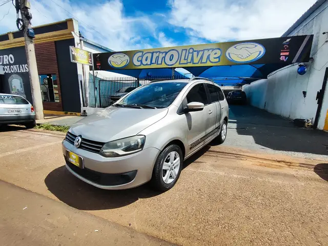 Carro Volkswagen SpaceFox 2011 Sportline iMotion 1.6 8V (Flex) (Aut)