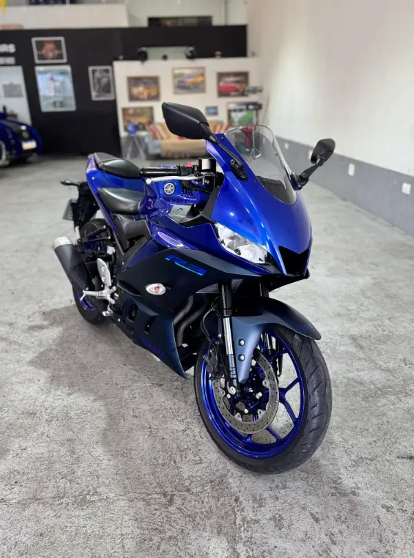 Carro Yamaha YZF R3 2023 ABS